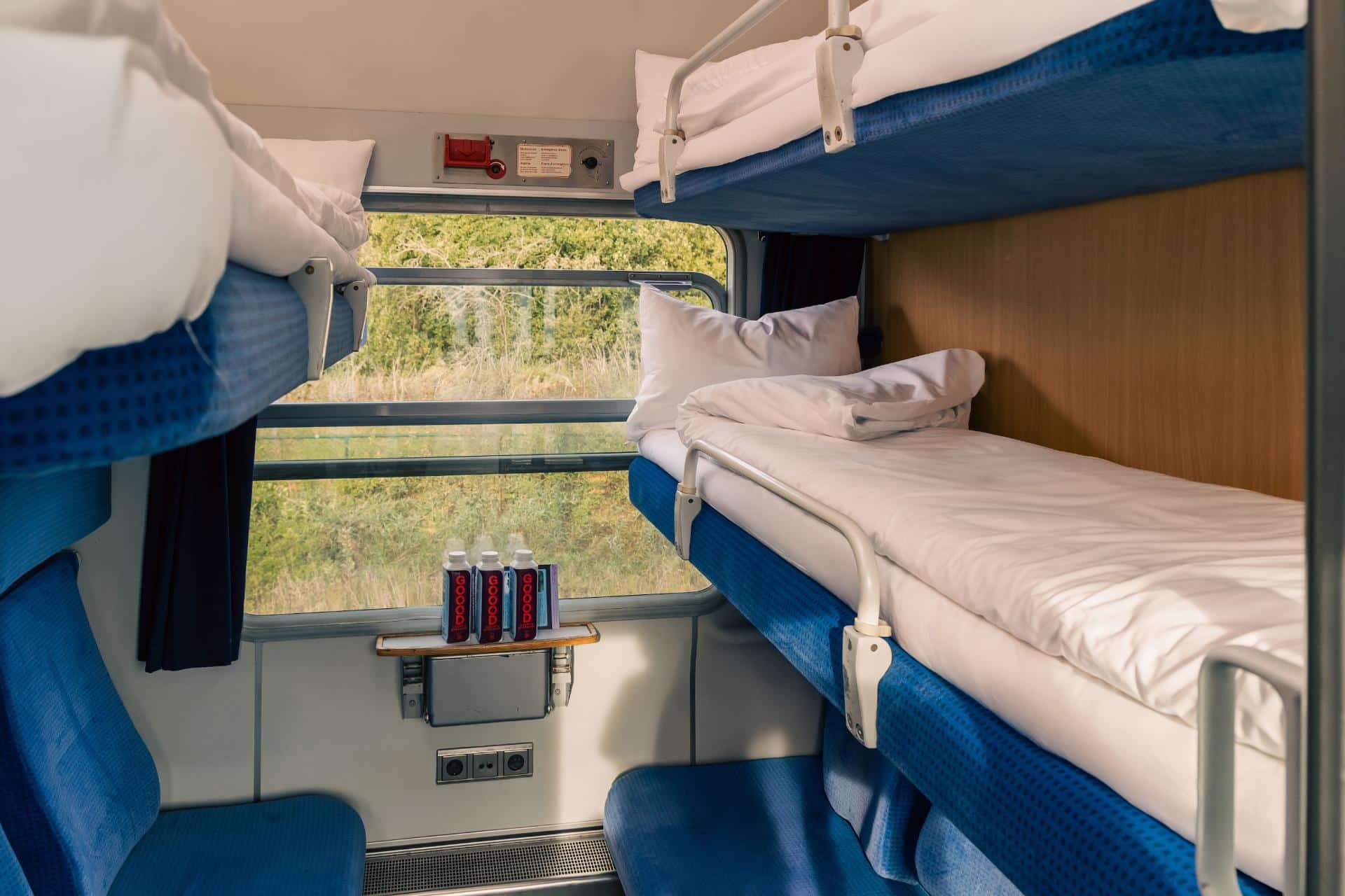 Comfort Standard Class cabin on European Sleeper, with triple bed set up.