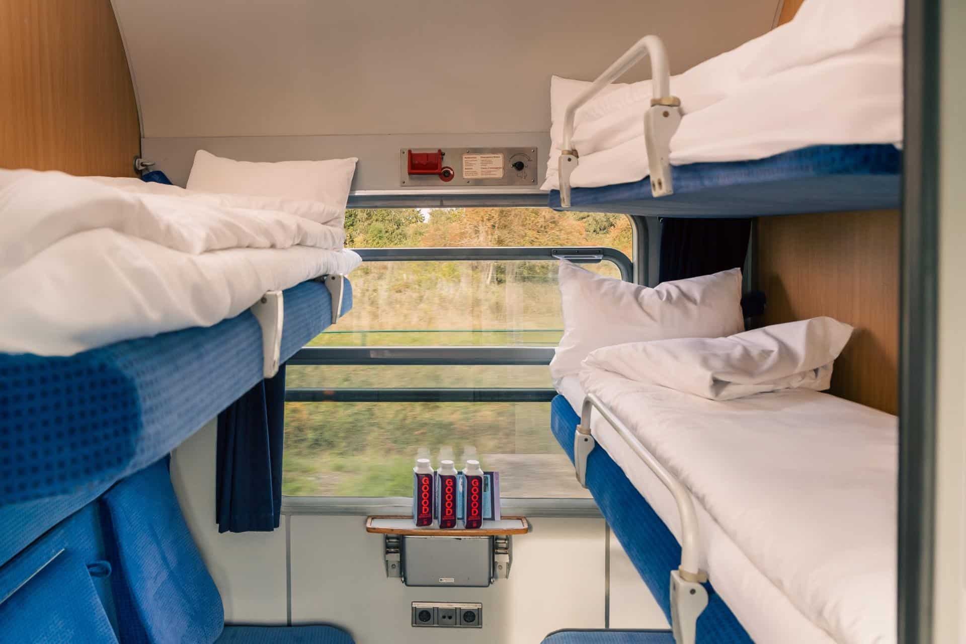 Comfort Standard Class cabin on European Sleeper, with triple bed set up.